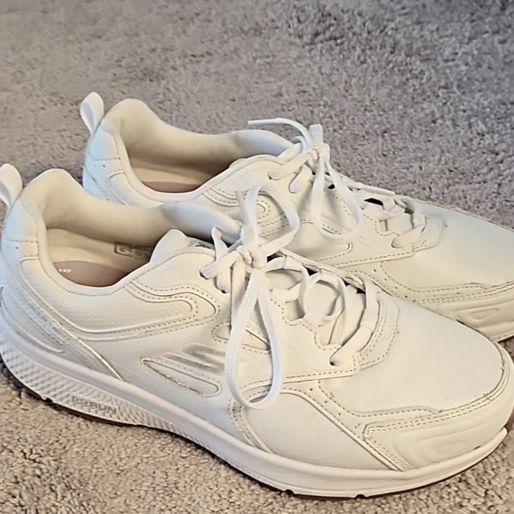 Skechers Go Run White Training Shoes